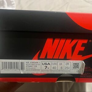 Nike Air Jordan 1 Retro High OG - Black and Red